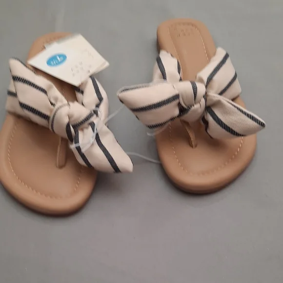 A New Day Cream and Navy Striped Sandals - New With Tags - Size 7.5" - Picture 5 of 10